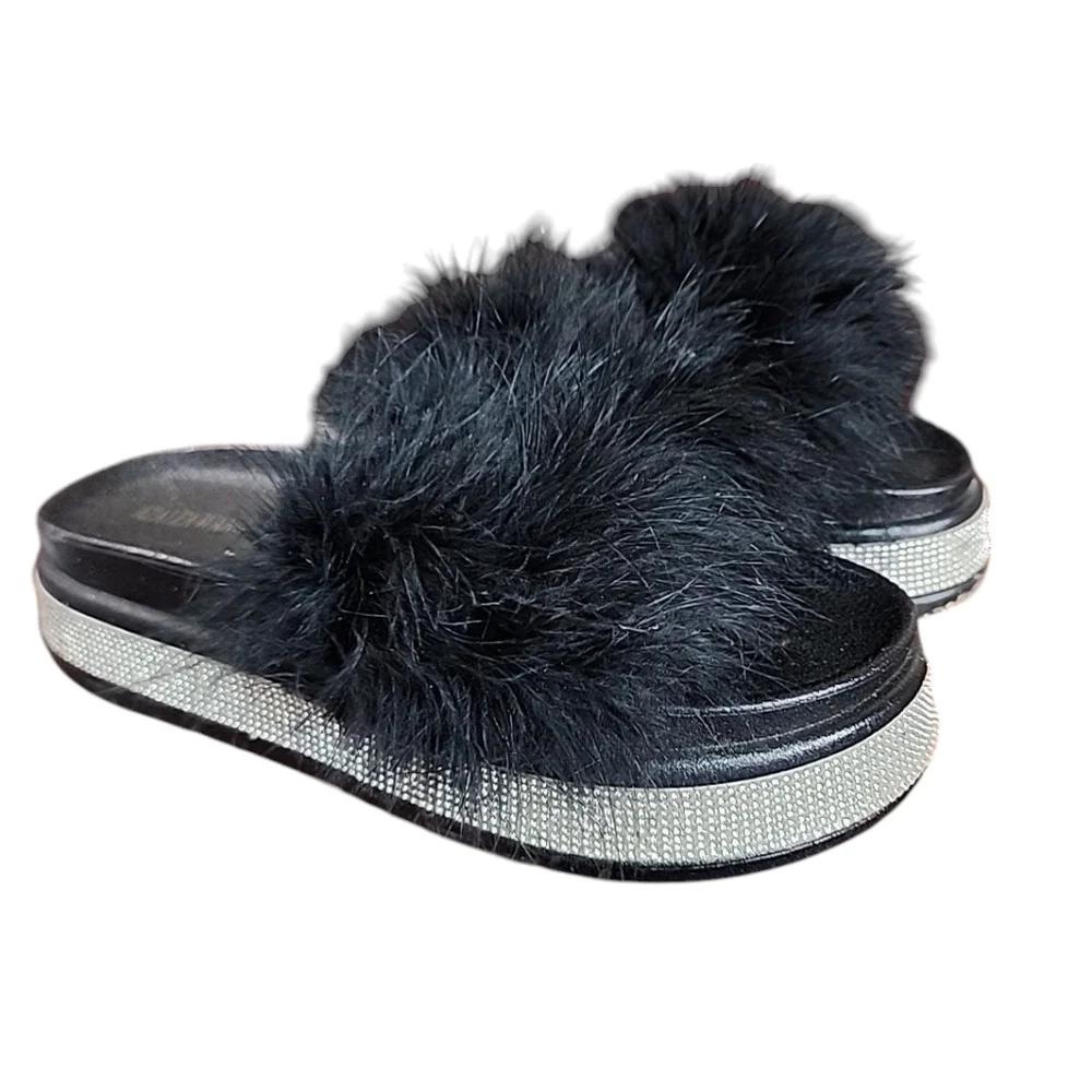 Azalea Wang Fur And Rhinestone Slides. Size 8 - Picture 2 of 11